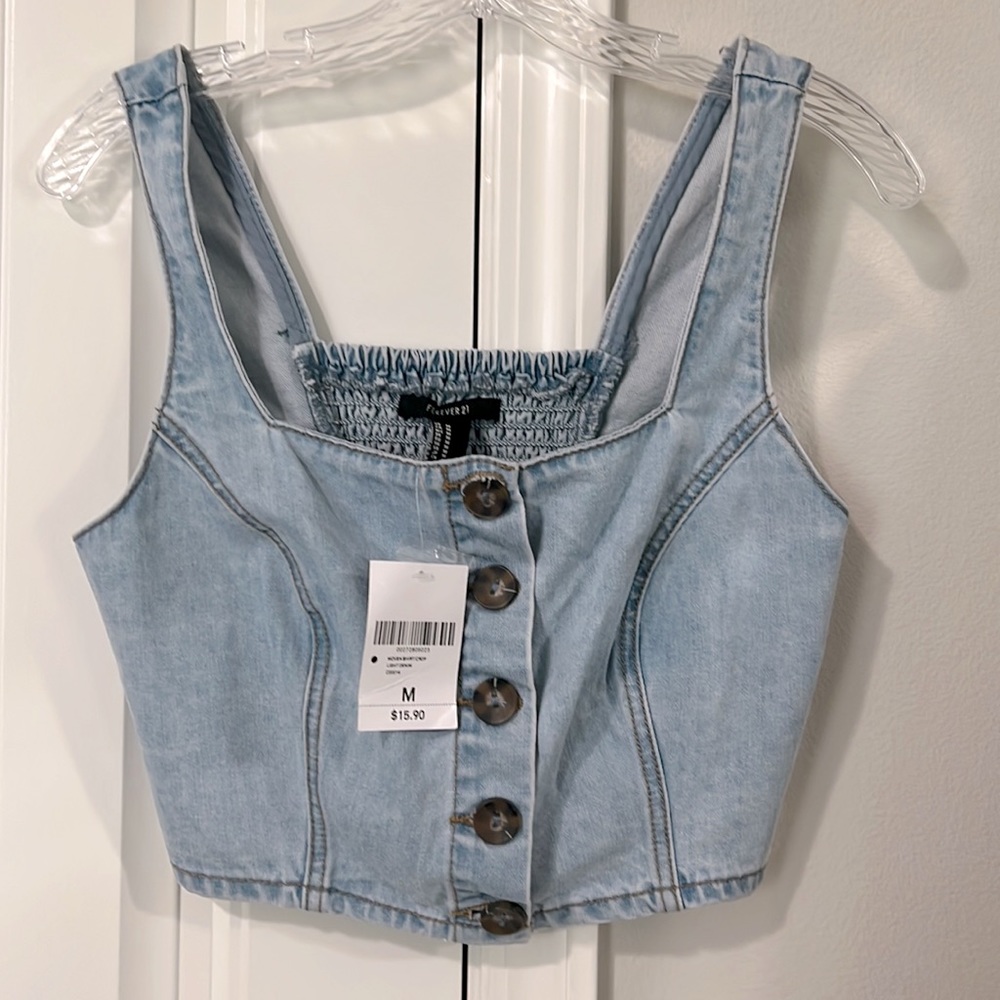 NEW Forever 21 Light Denim Crop Top, size medium